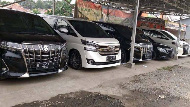 Sewa Mobil Semarang dengan Sopir