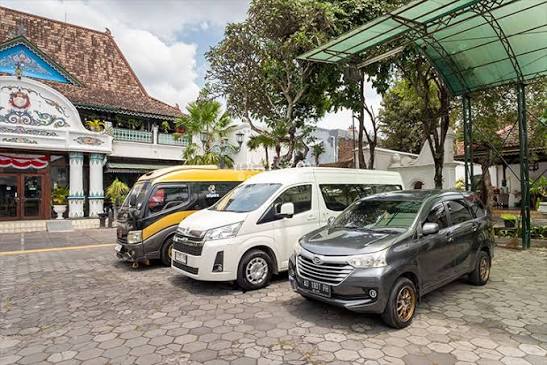 Pertanyaan yang Sering Diajukan Tentang Waktu Terbaik Sewa Mobil di Semarang